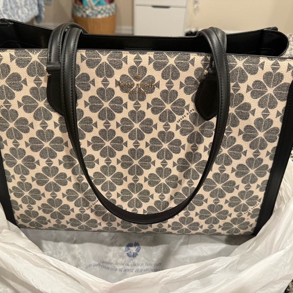Signature Spade Flower East West Large Laptop Tote